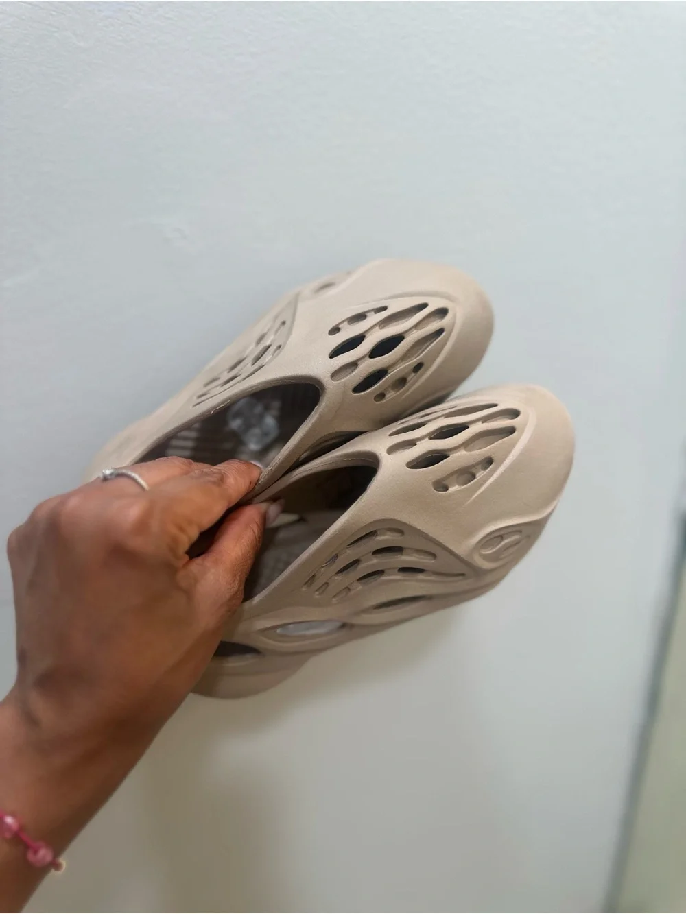 Yeezy Kids Foam Clog in Neutral Tan
